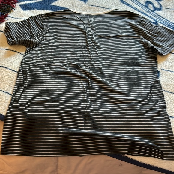 Analog shirt size medium a few years old - Picture 4 of 4